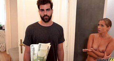 Реально не ожидала что родной муж продал киску жены коллектору